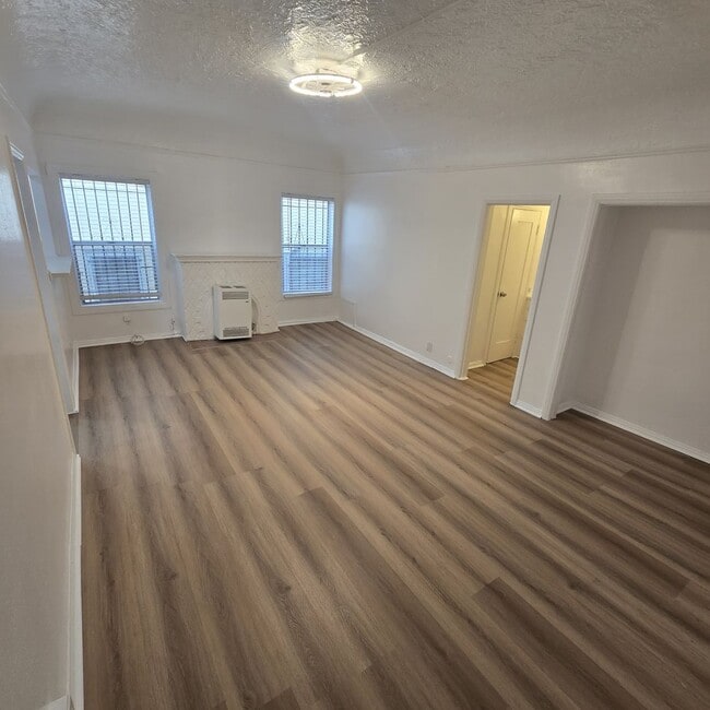 Interior Photo - Normandie Apts.