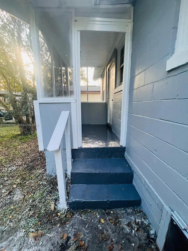 Building Photo - 1742 West St