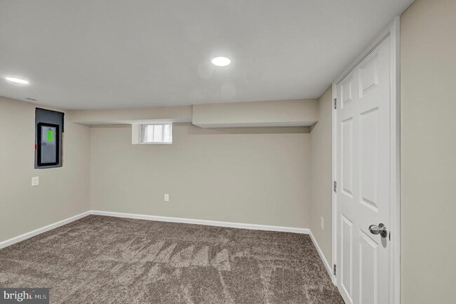 Building Photo - 2630 Wycliffe Rd