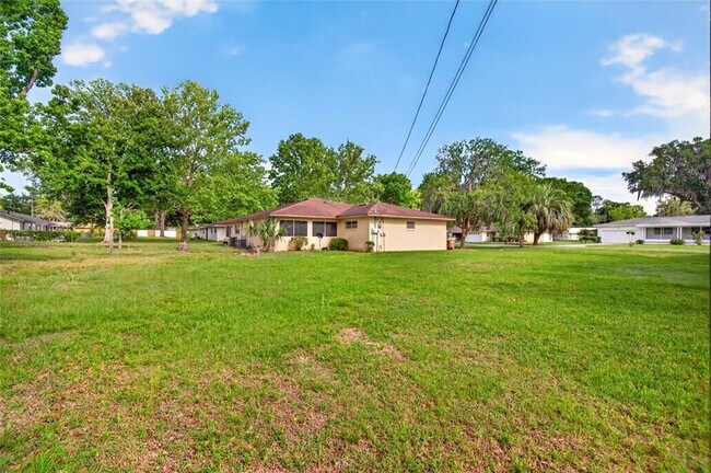 Building Photo - 3423 SW 27th St