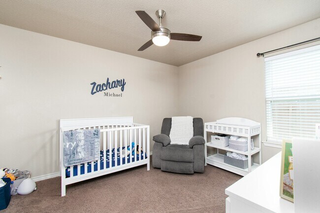 Building Photo - 6505 Castle Gap Dr