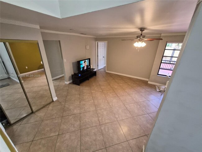 Building Photo - 10904 SW 72nd St