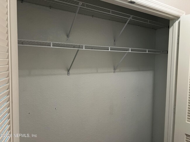 Building Photo - 1001 Monument Rd