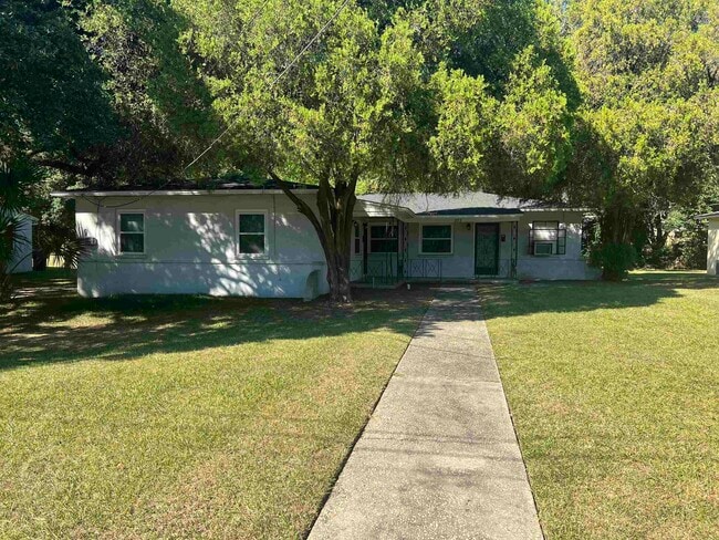 Primary Photo - 873 Campus Cir