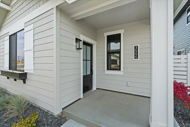 Building Photo - 5103 E Dorado Ave