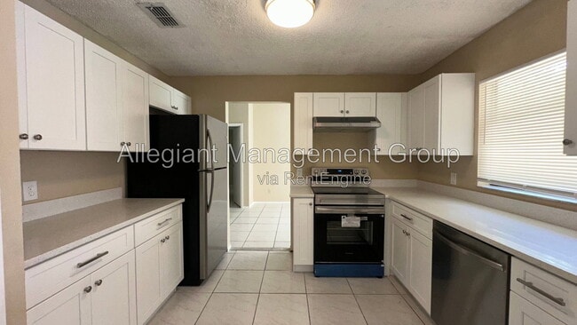 Building Photo - 7107 Blair Dr
