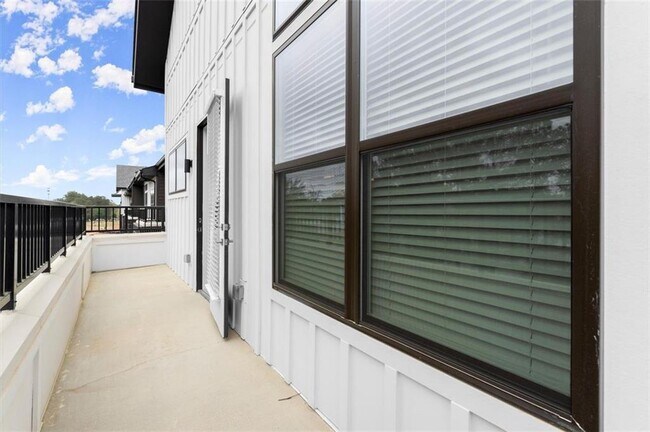 Building Photo - 2648 Sandy Plains Rd