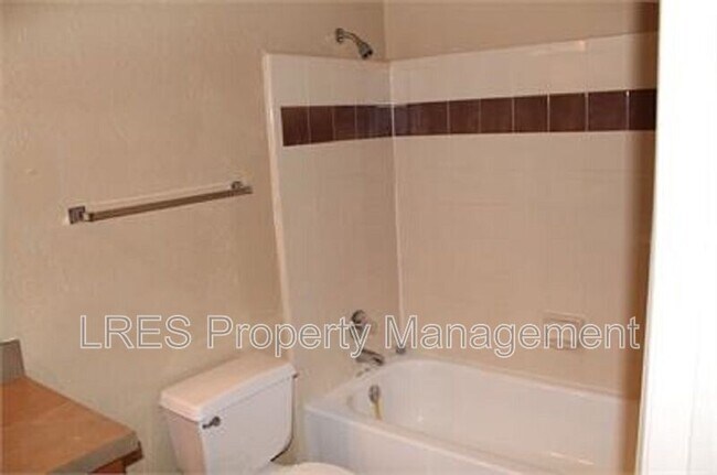 Building Photo - 5992 Westgate Dr