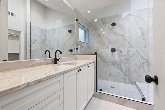 Building Photo - 5020 Thunder Rd