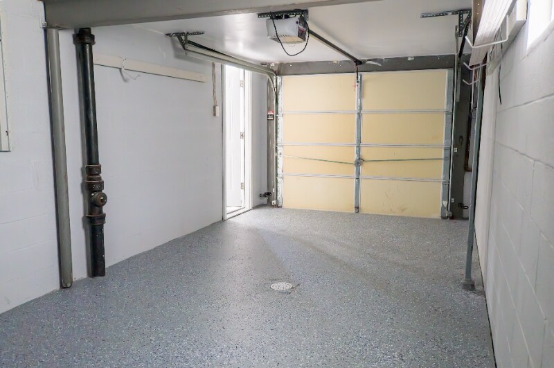 Building Photo - 526 Magazine St