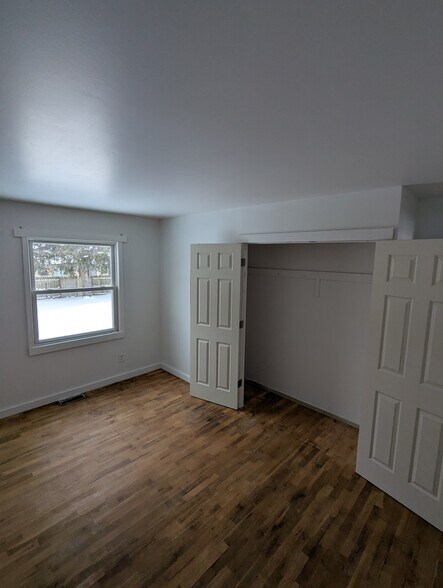 Building Photo - 4527 Hanover Ave