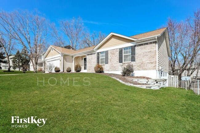 Building Photo - 4 W Park Dr