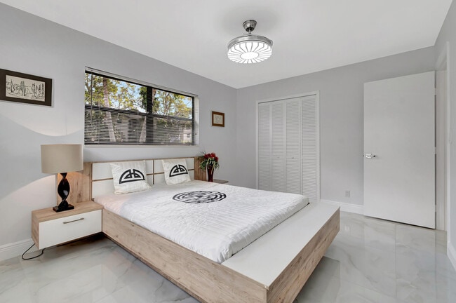 Building Photo - 9780 Parkinsonia Tree Trail