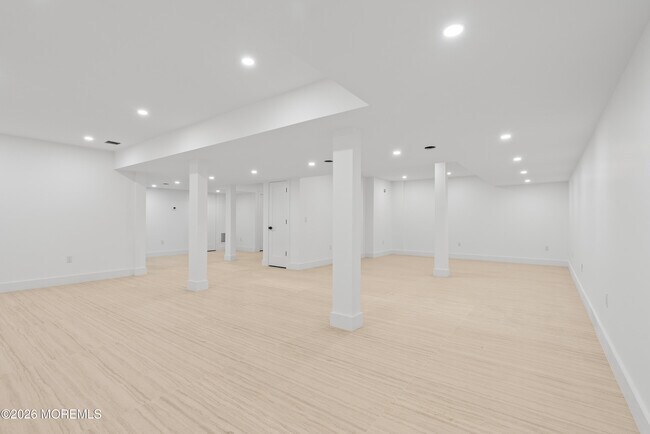 Building Photo - 150 Ampere Ave