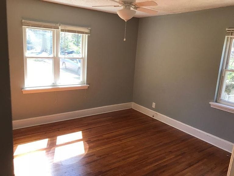 Building Photo - 4025 Hiddenbrook Dr