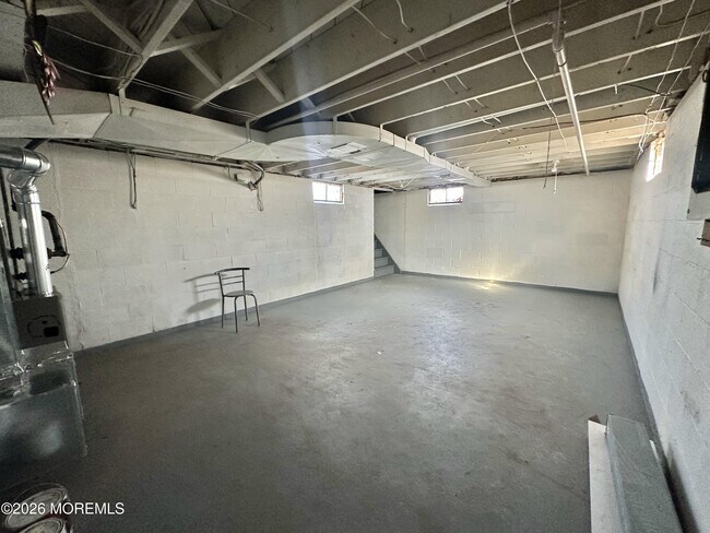 Building Photo - 80 Larkin Pl