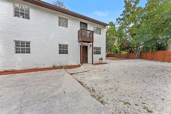 Building Photo - 2002 S Habana Ave