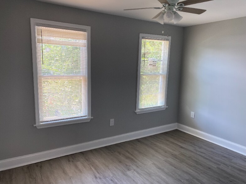 Building Photo - 5114 Belair Rd