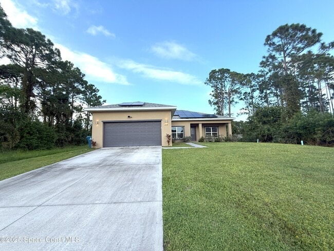 Primary Photo - 239 Brickell St SE