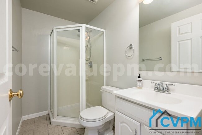 Building Photo - 9438 Fens Hollow