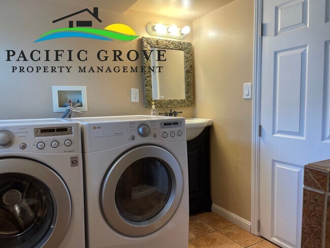 Building Photo - Available Soon! Two Bedroom with Bonus Room in Pacific Grove!