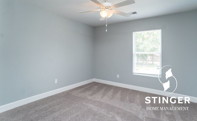 Building Photo - 17 Kaminsky Ln