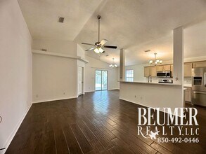 Building Photo - 628 Reservation Ave