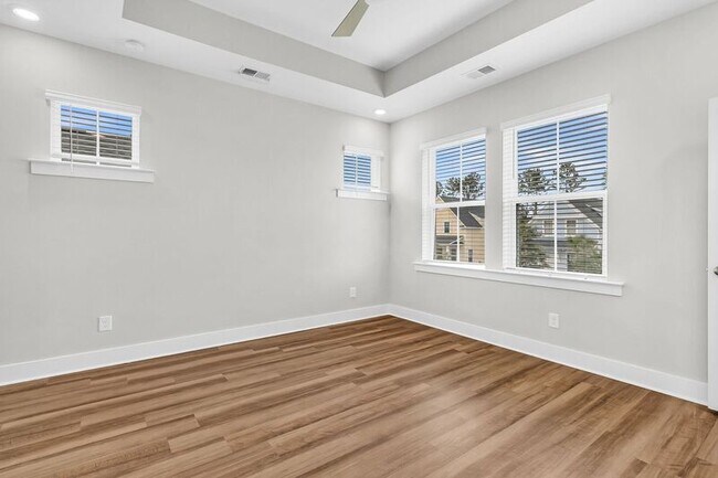 Building Photo - 396 Ripple Park Dr