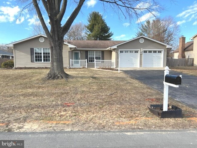 Building Photo - 8220 Grainfield Rd