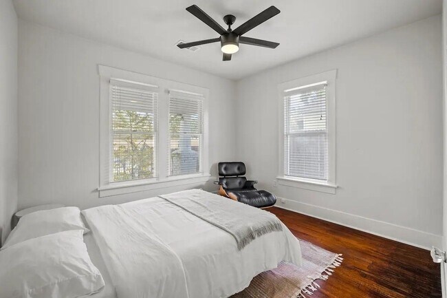 Building Photo - 114 Redan St