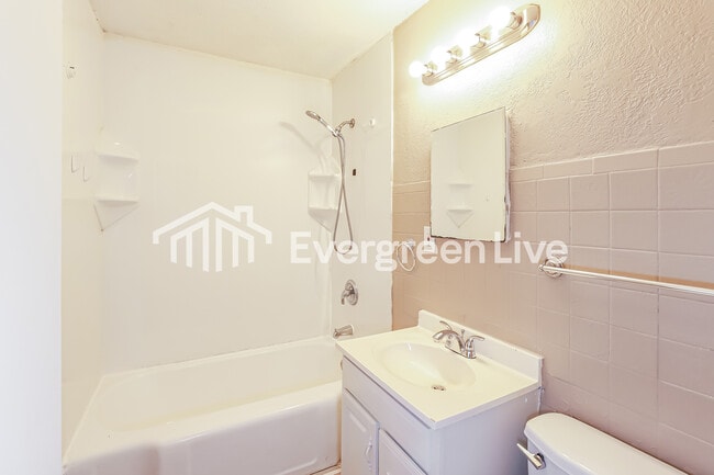 Building Photo - 10008 E 78 Terrace