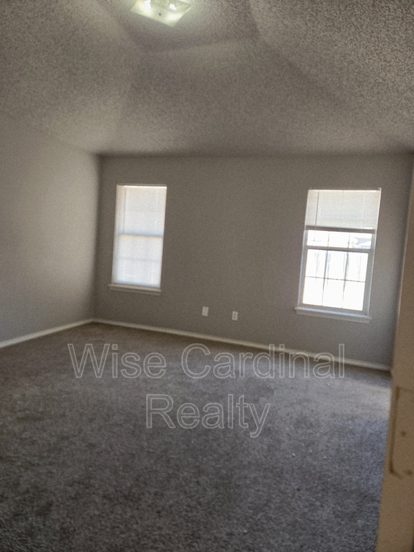 Building Photo - 5119 Albany Ave