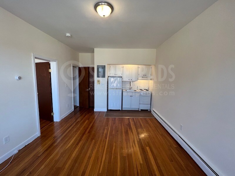 Building Photo - 60 Brighton Ave