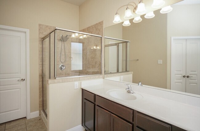 Building Photo - 28515 Pleasant Forest Dr