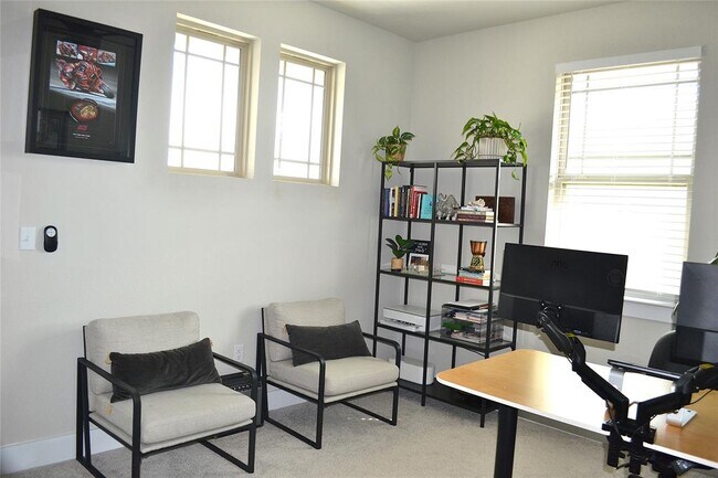 Building Photo - 8415 Laughlin Ln