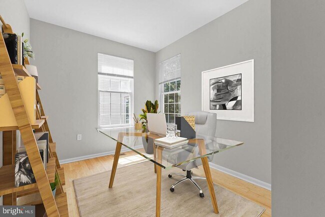 Building Photo - 519 Ensemble Ct