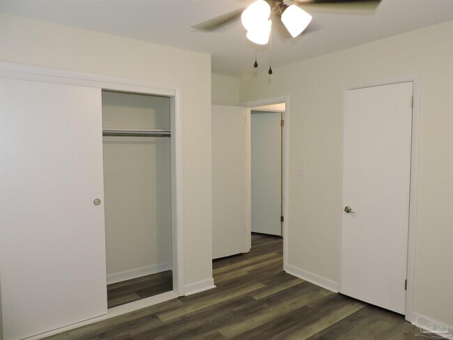 Building Photo - 3485 Rothschild Dr