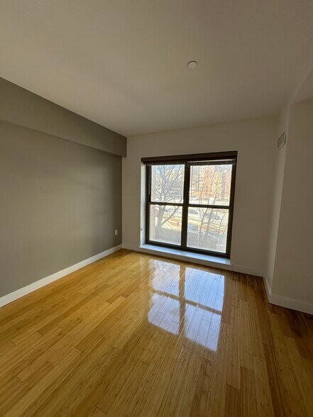 Building Photo - 1088 Boylston St
