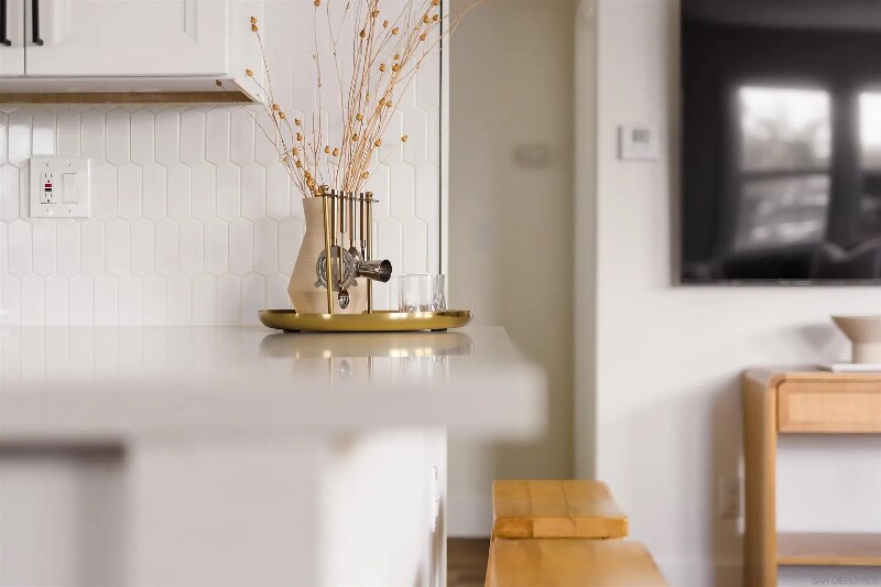 Building Photo - 1231 Center Ave