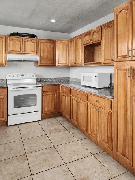 Building Photo - 5617 Avenue R