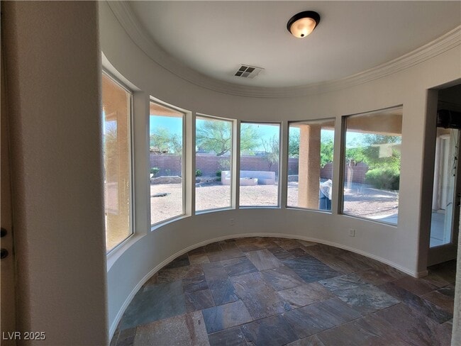 Building Photo - 9338 Wilderness Glen Ave