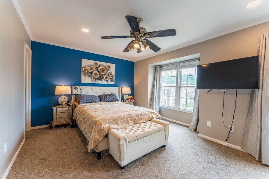 Building Photo - 4522 Sparrow Ct