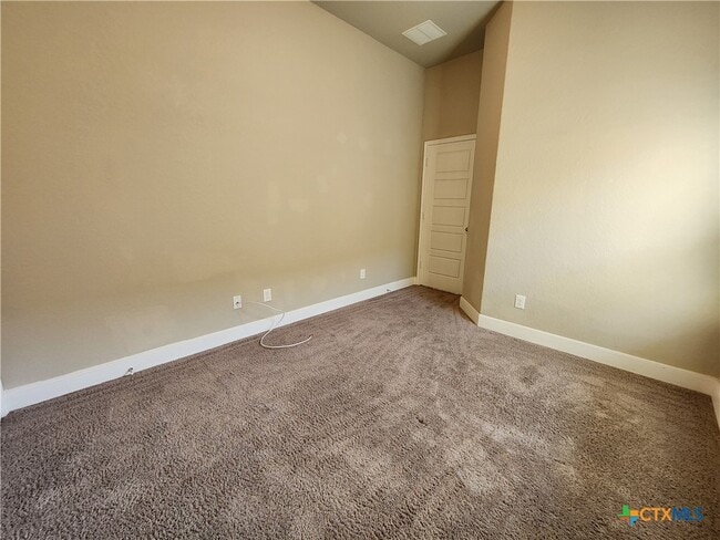 Building Photo - 1221 FM306