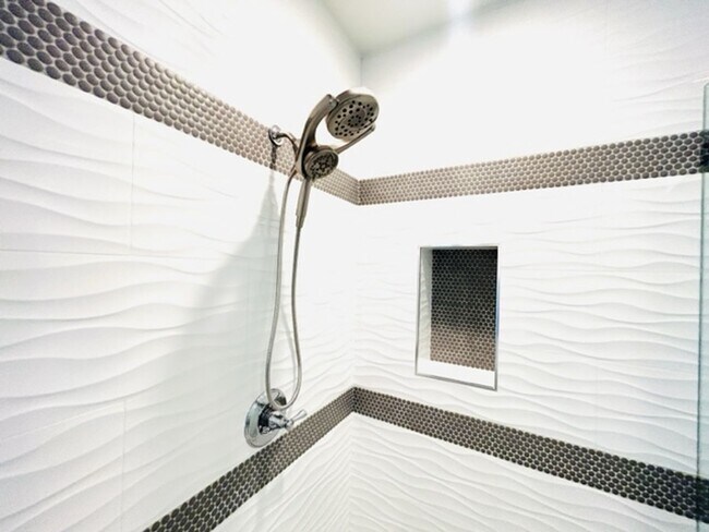 Building Photo - Lush and Lavish 4-Bedroom 4-Bathroom Neatly Tucked Away In The Colony At Calabasas