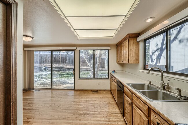 Building Photo - 6367 S Emporia Cir