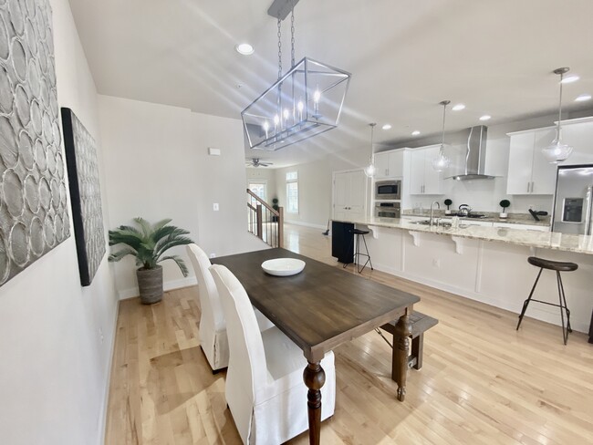 Elegant Dining Area - 20709 Duxbury Ter