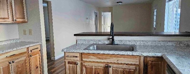 Building Photo - 14 3rd St