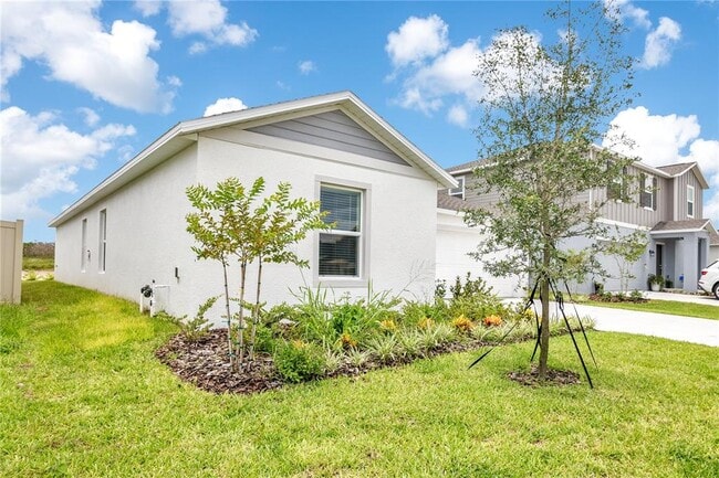 Building Photo - 2494 McKinley Dr