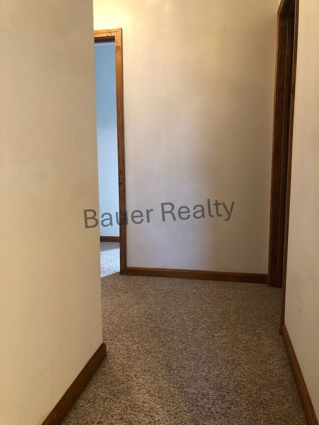 Building Photo - le9