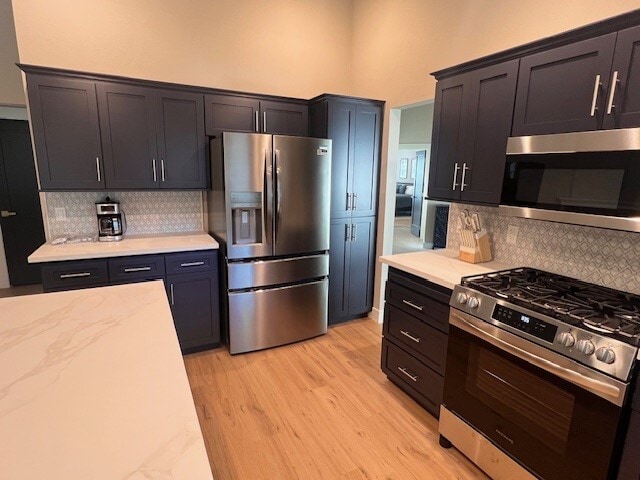 Building Photo - 900 N Player Ave